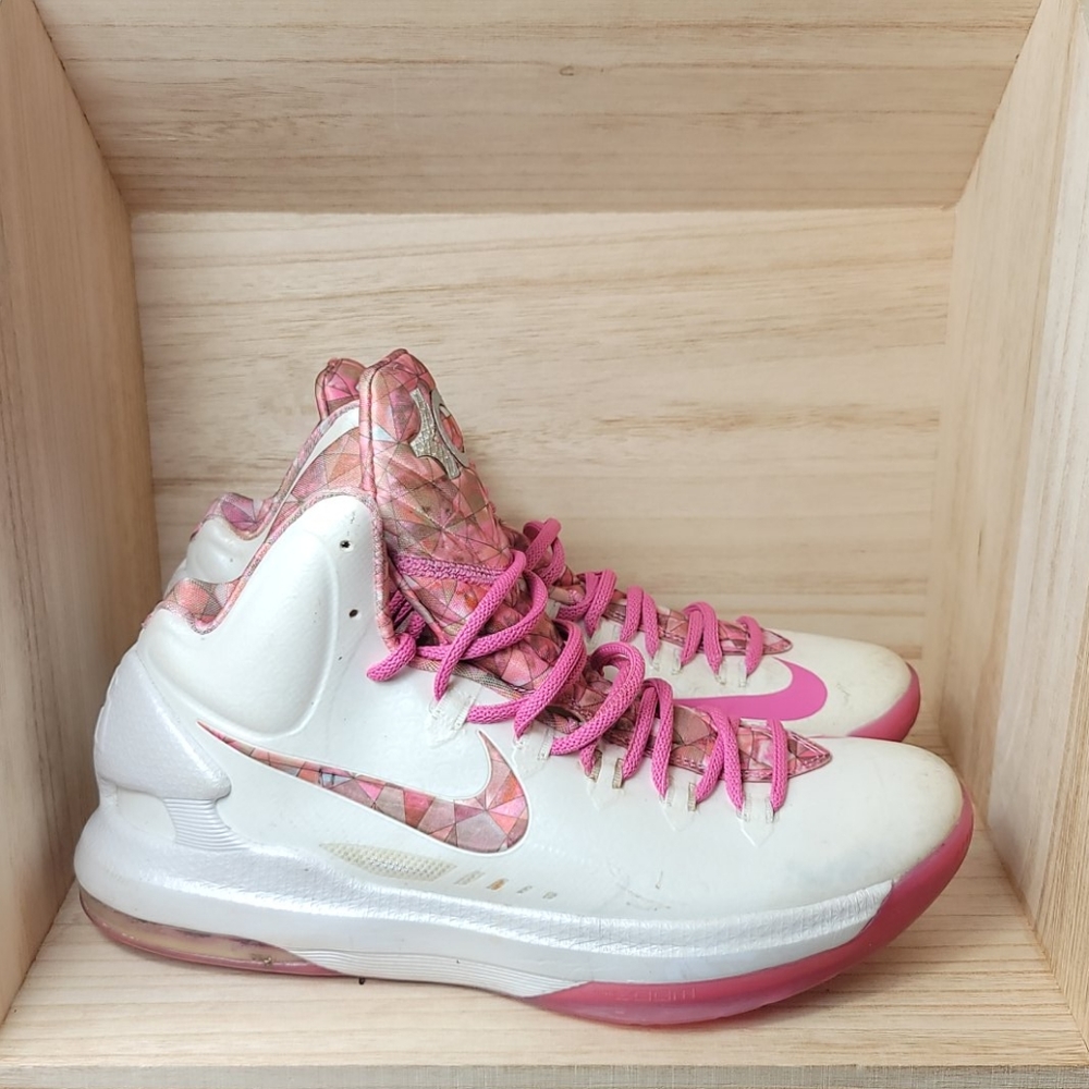 KD V Premium Aunt Pearl Edition Basketball Shoes - Picture 6 of 13